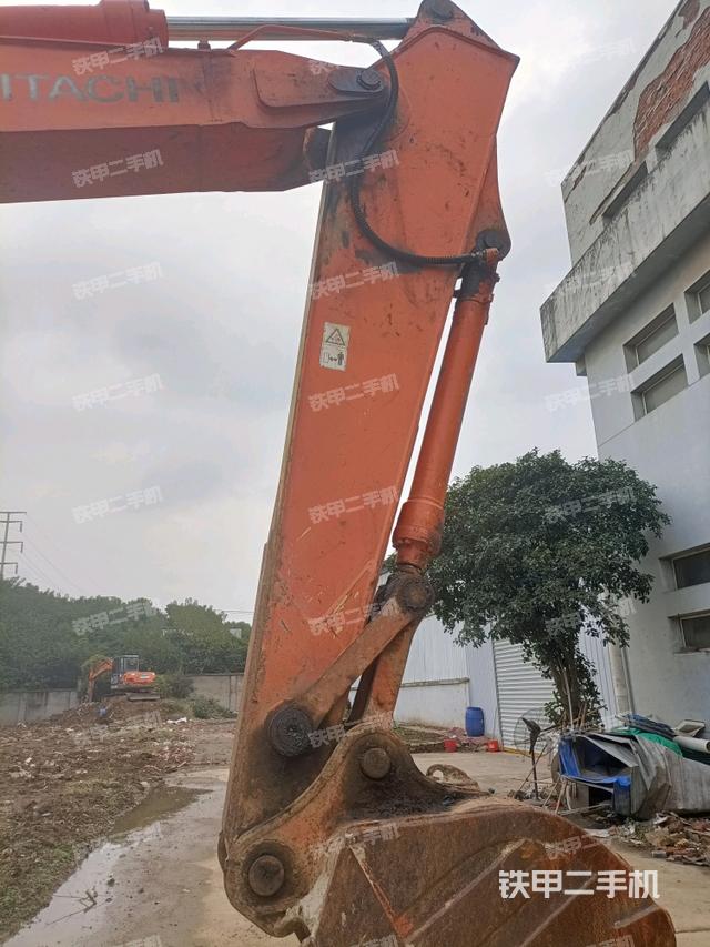 小臂整體左后（工作和回轉(zhuǎn)裝置）