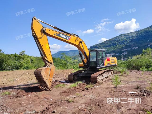 三一重工SY245H挖掘機