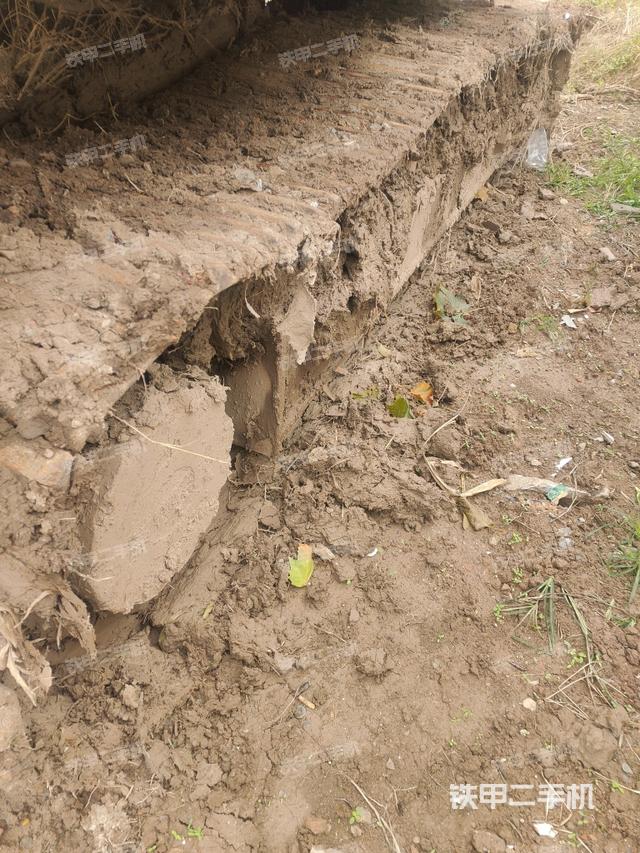 左側(cè)履帶整體?（行走機(jī)構(gòu)）