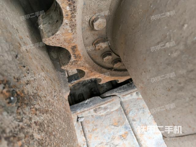 右側(cè)行走馬達蓋板（行走機構(gòu)）