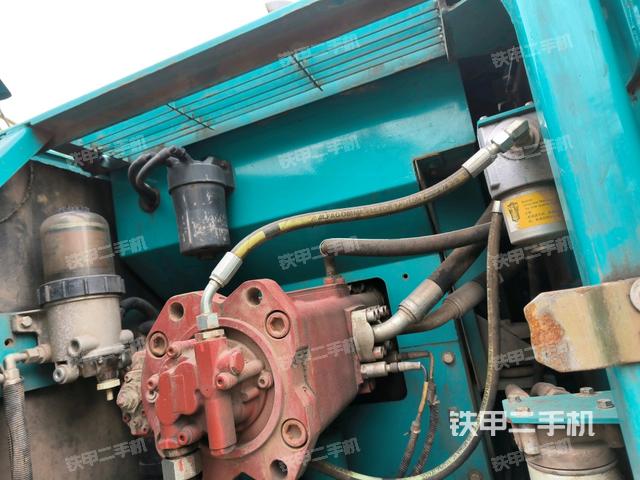 液壓泵斜45?左（大件艙室）