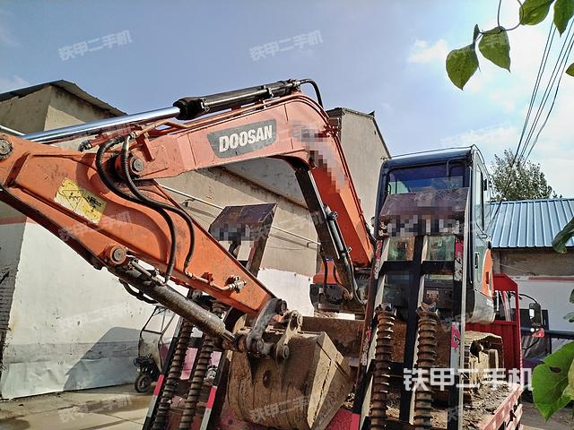 斗山DX60-9C挖掘机