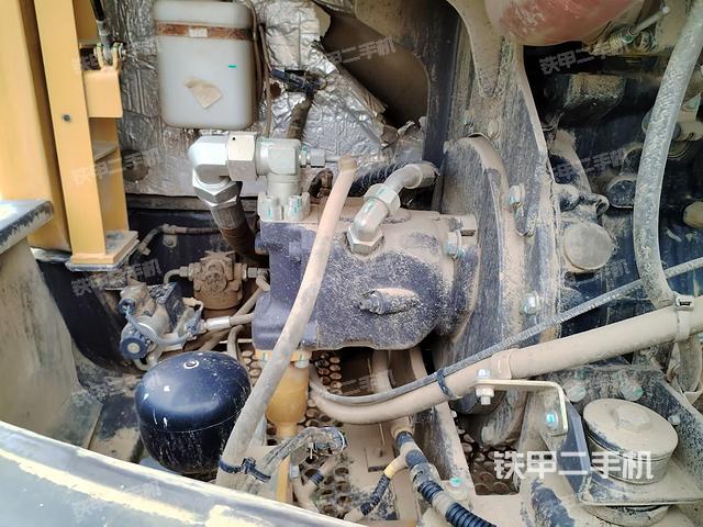 液壓泵室(大件艙室) 液壓泵室(大件艙室)