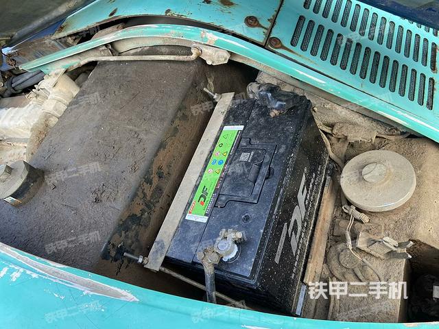 電瓶（大件艙室）