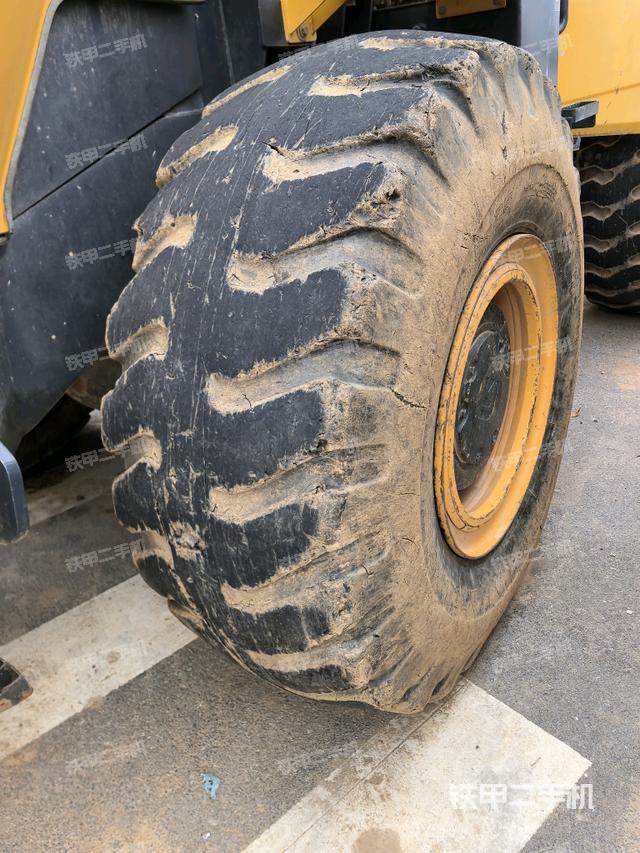 右后輪（行走機構(gòu)）