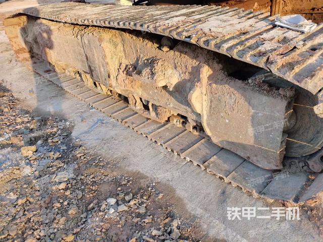 右引導(dǎo)輪/右前輪（行走機(jī)構(gòu)）