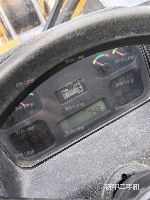 儀表盤（駕駛室部分）