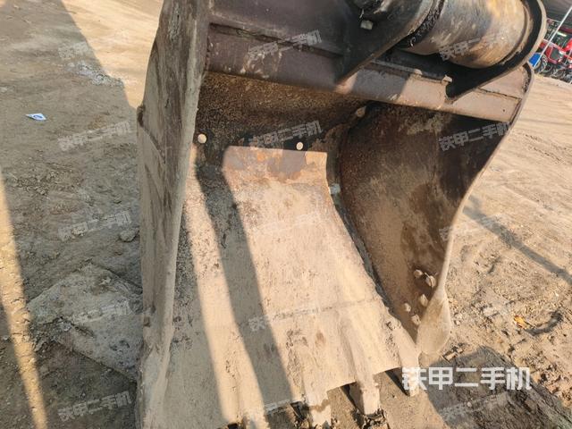 鏟斗45度(工作和回轉裝置) 鏟斗45度(工作和回轉裝置)