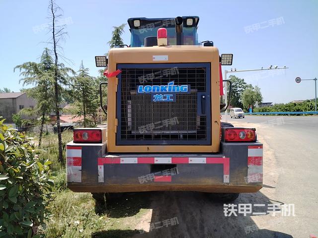 正后方（整機外觀）