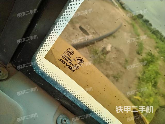 后窗玻璃角標(biāo)(駕駛室部分) 后窗玻璃角標(biāo)(駕駛室部分)