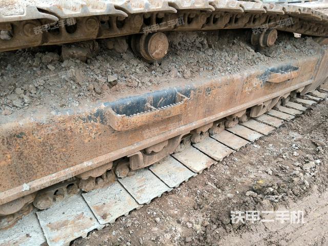 左側(cè)行走馬達蓋板（行走機構(gòu)）