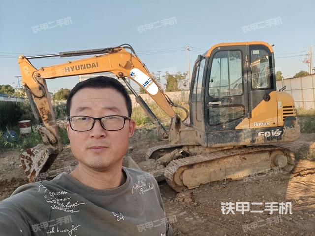 现代R 60VS挖掘机的设备实拍-第1张实拍照片
