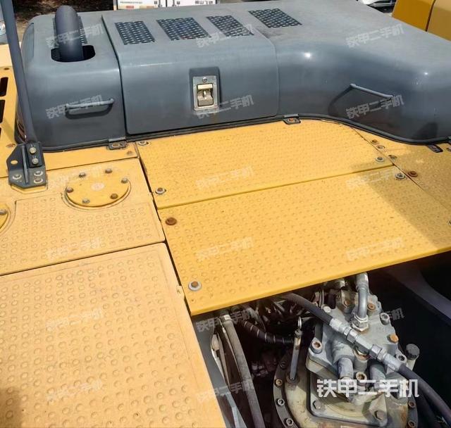 發(fā)動(dòng)機(jī)整體俯視（整機(jī)外觀）