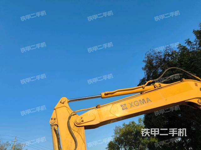 鏟斗45度(工作和回轉(zhuǎn)裝置) 鏟斗45度(工作和回轉(zhuǎn)裝置)