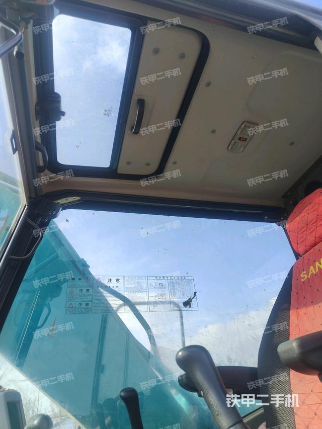 頂棚整體（駕駛室部分）