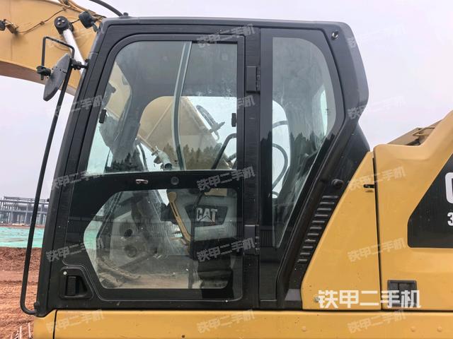 駕駛室左后45度（駕駛室部分）