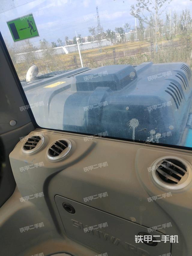 后窗玻璃角標(biāo)（駕駛室部分）