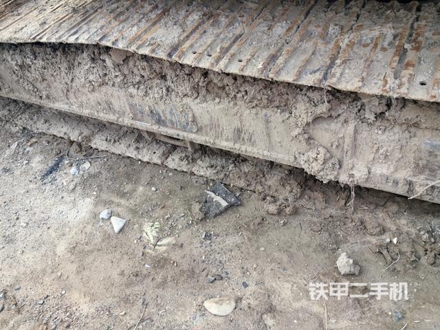 單側(cè)履帶整體（整機(jī)外觀）