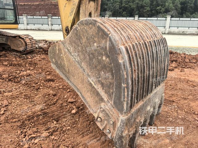 鏟斗45度（工作和回轉(zhuǎn)裝置）