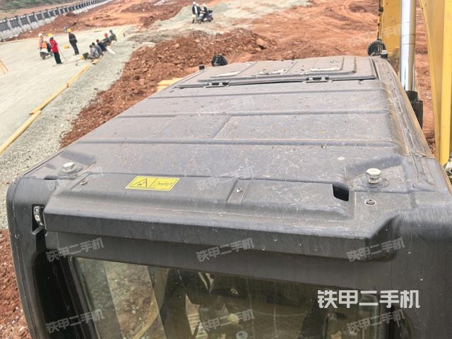 駕駛室頂部俯視（上車部件）