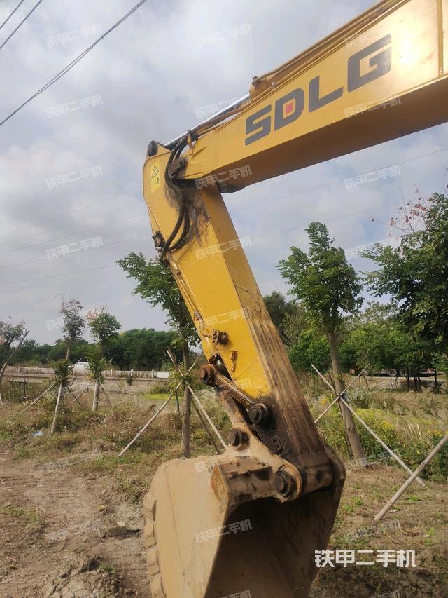 小臂整體左后（工作和回轉(zhuǎn)裝置）