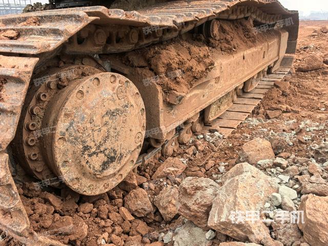 右側(cè)履帶整體（行走機(jī)構(gòu)）