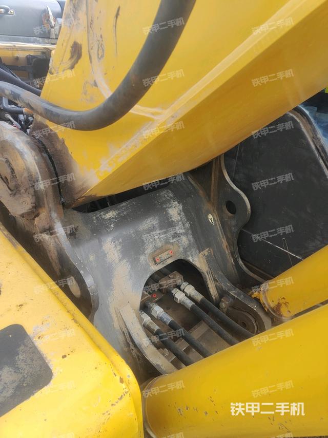 大臂根部?斜視（工作和回轉(zhuǎn)裝置）