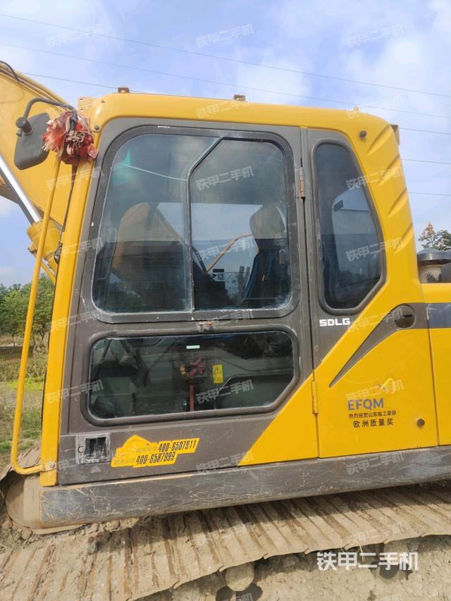 駕駛室正側(cè)（駕駛室部分）