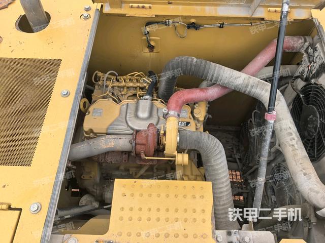 發(fā)動機(jī)室（上車部件）