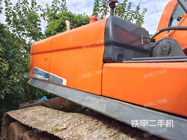 右后45(整機(jī)外觀) 右后45(整機(jī)外觀)