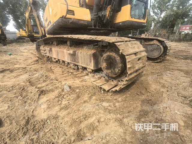 单侧履带整体（整机外观）