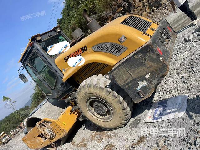 右后45°（壓路機(jī)整機(jī)外觀）