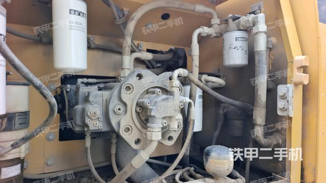 液壓泵斜45?左（大件艙室）