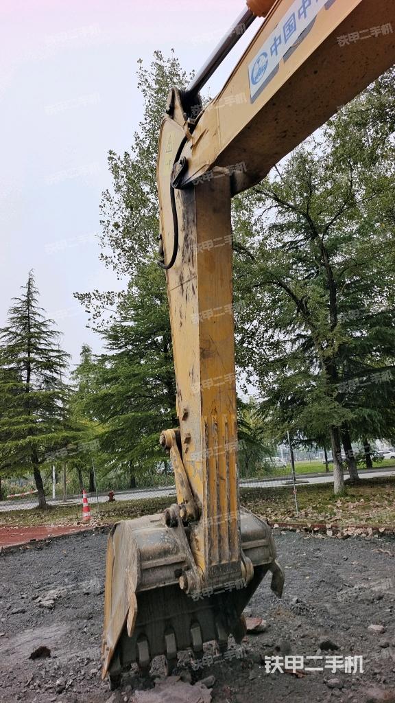 小臂整體左后（工作和回轉(zhuǎn)裝置）