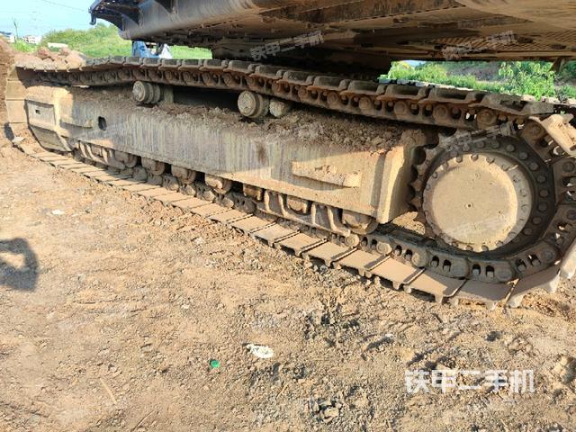 左側(cè)履帶整體?（行走機(jī)構(gòu)）