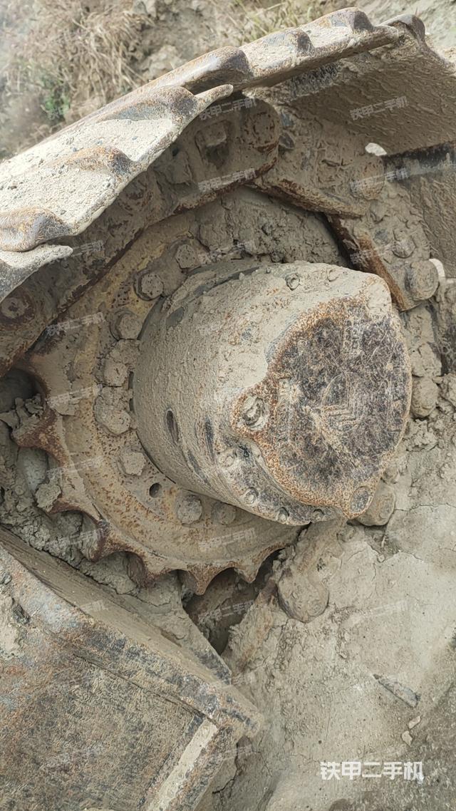 單側(cè)履帶整體（整機(jī)外觀）