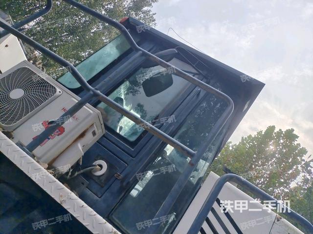 駕駛室頂部（駕駛室/操作室）