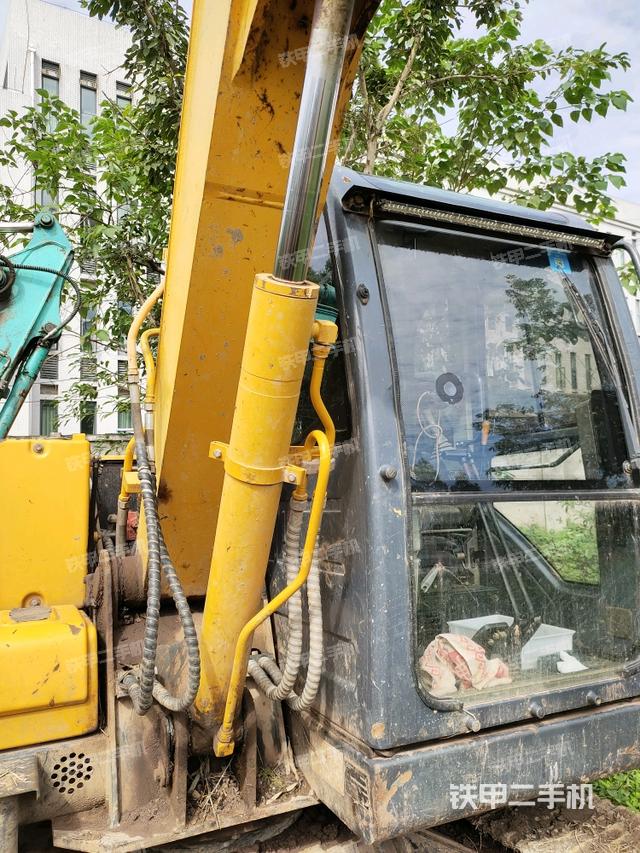 大臂根部 斜（工作和回转装置）