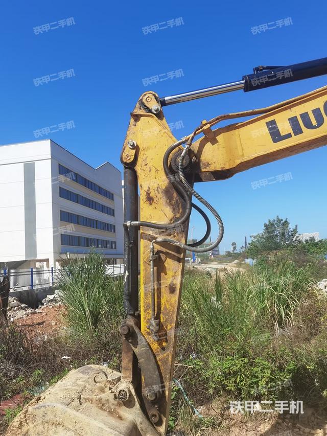 小臂整體左后（工作和回轉(zhuǎn)裝置）