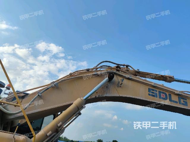 大臂整體?右側(cè)（工作和回轉(zhuǎn)裝置）