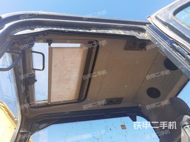 頂棚整體（駕駛室部分）