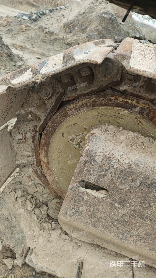 液壓泵艙室正面整體（整機(jī)外觀）