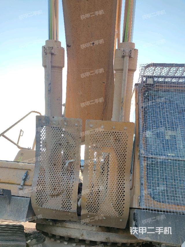 大臂油缸整體?豎拍（工作和回轉(zhuǎn)裝置）