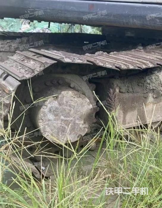 單側(cè)履帶整體（整機(jī)外觀）