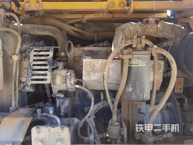 發(fā)動(dòng)機(jī)室（上車部件）