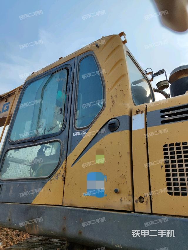 駕駛室左后45度（駕駛室部分）