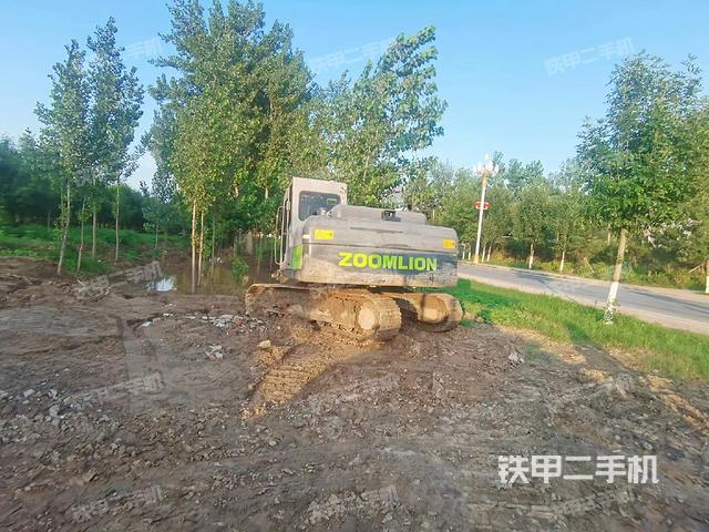 駕駛室整體（整機(jī)外觀）