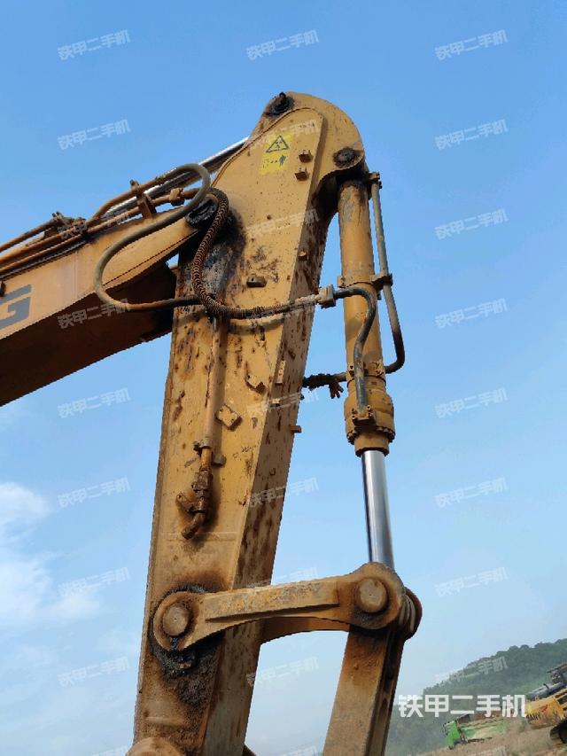 小臂整體右前（工作和回轉(zhuǎn)裝置）