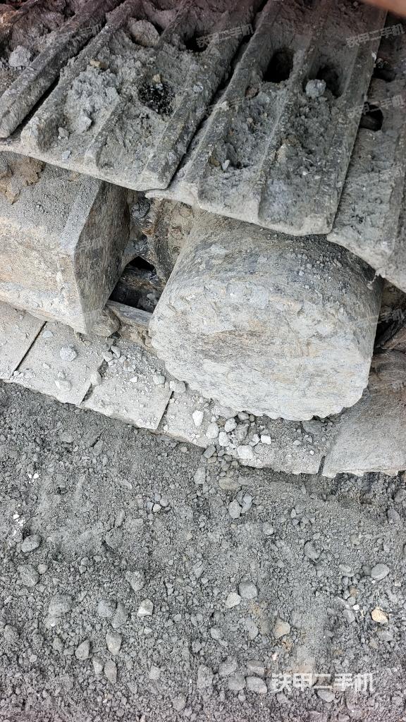 右驅(qū)動(dòng)輪（行走機(jī)構(gòu)）