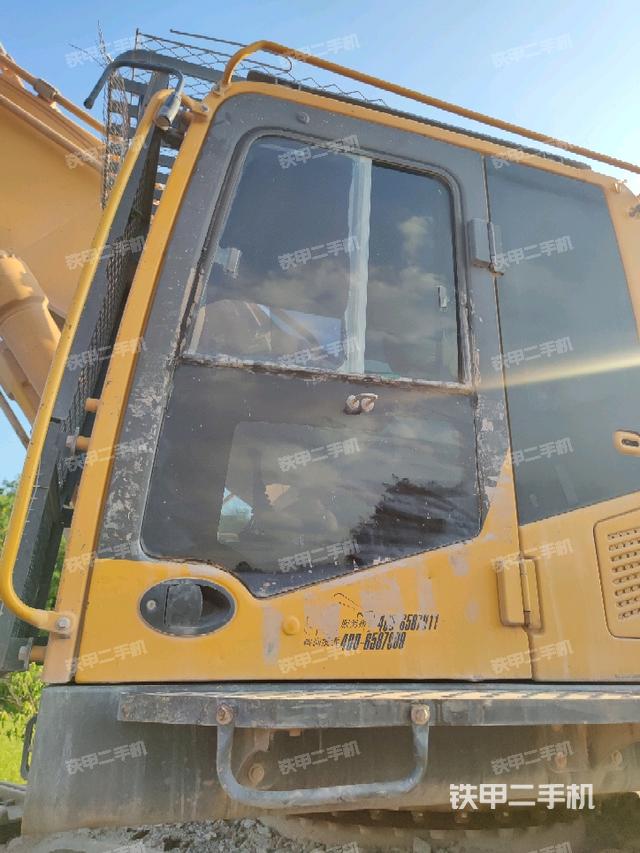 駕駛室正側(cè)（駕駛室部分）